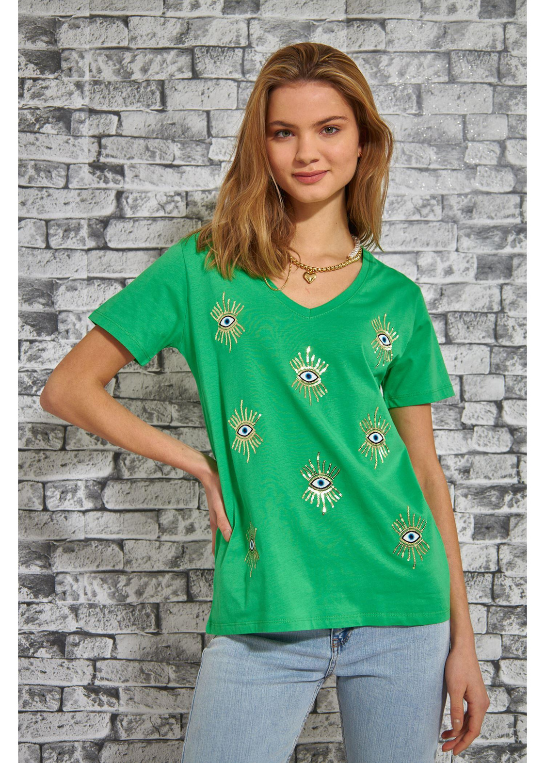 V Yaka Göz Nakışlı Süprem T-Shirt-Yeşil