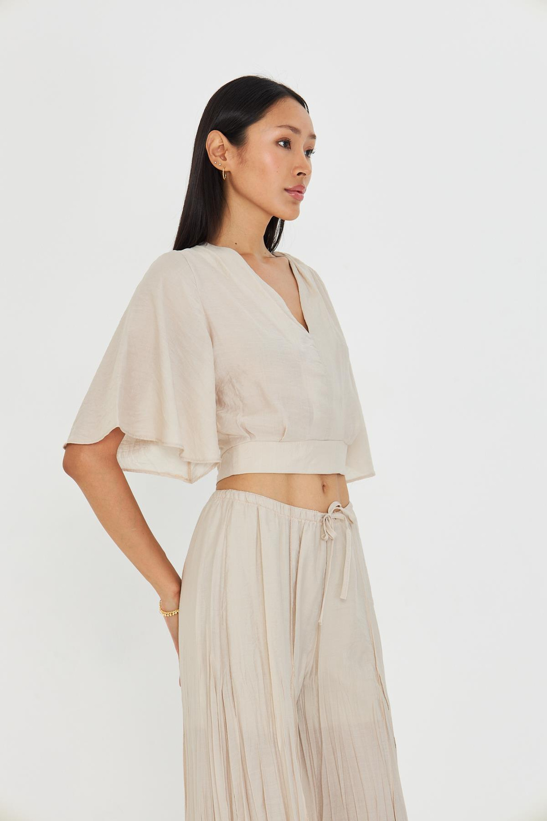 V Yaka Sırt Dekolteli Bluz