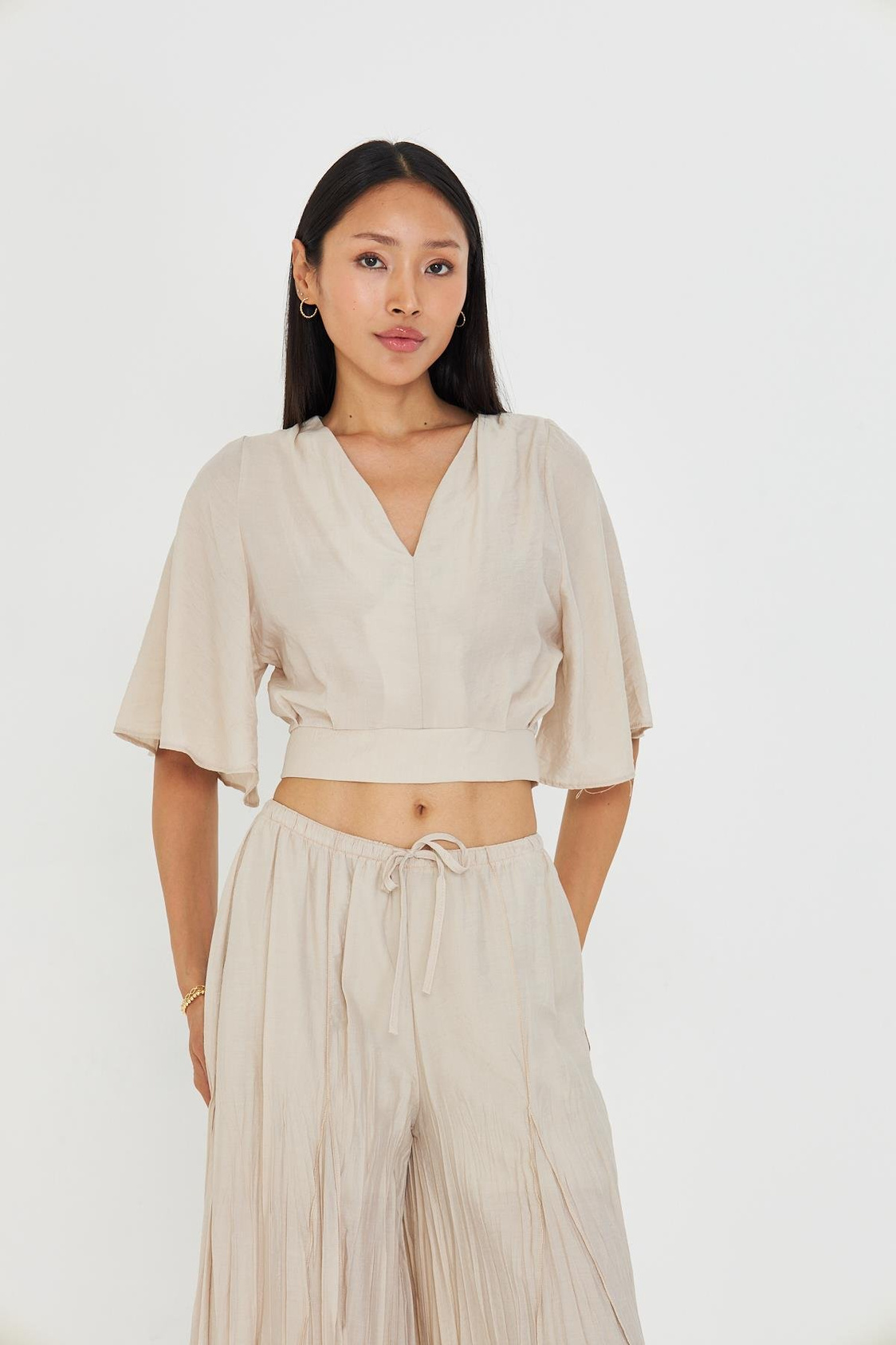 V Yaka Sırt Dekolteli Bluz