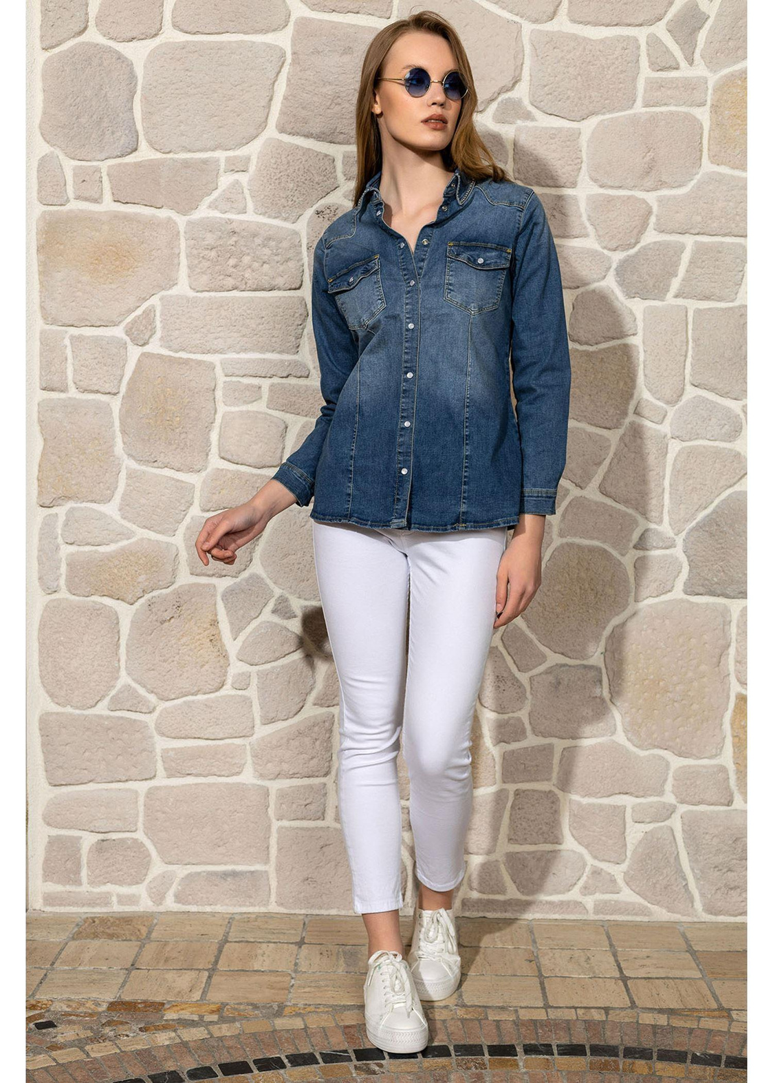 Yaka Taş Detaylı Denim Gömlek-Mavi