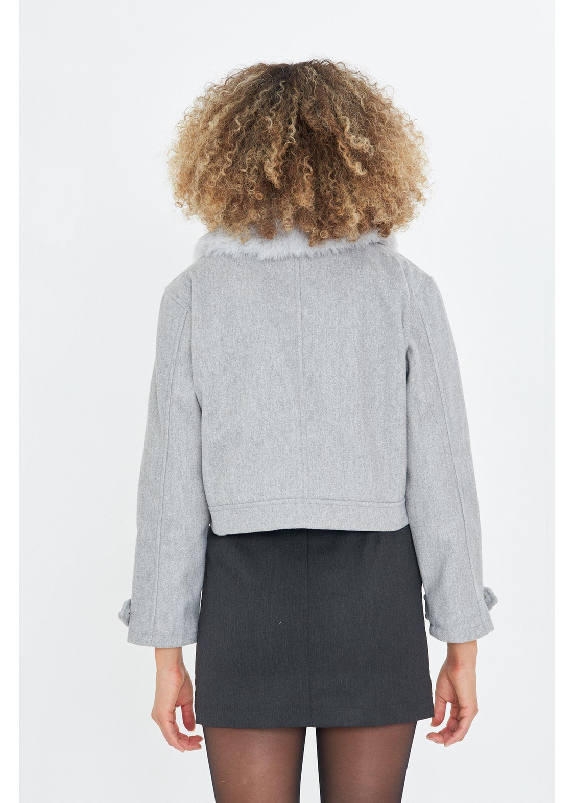 Yakası Kürklü Kısa Kaşe Ceket