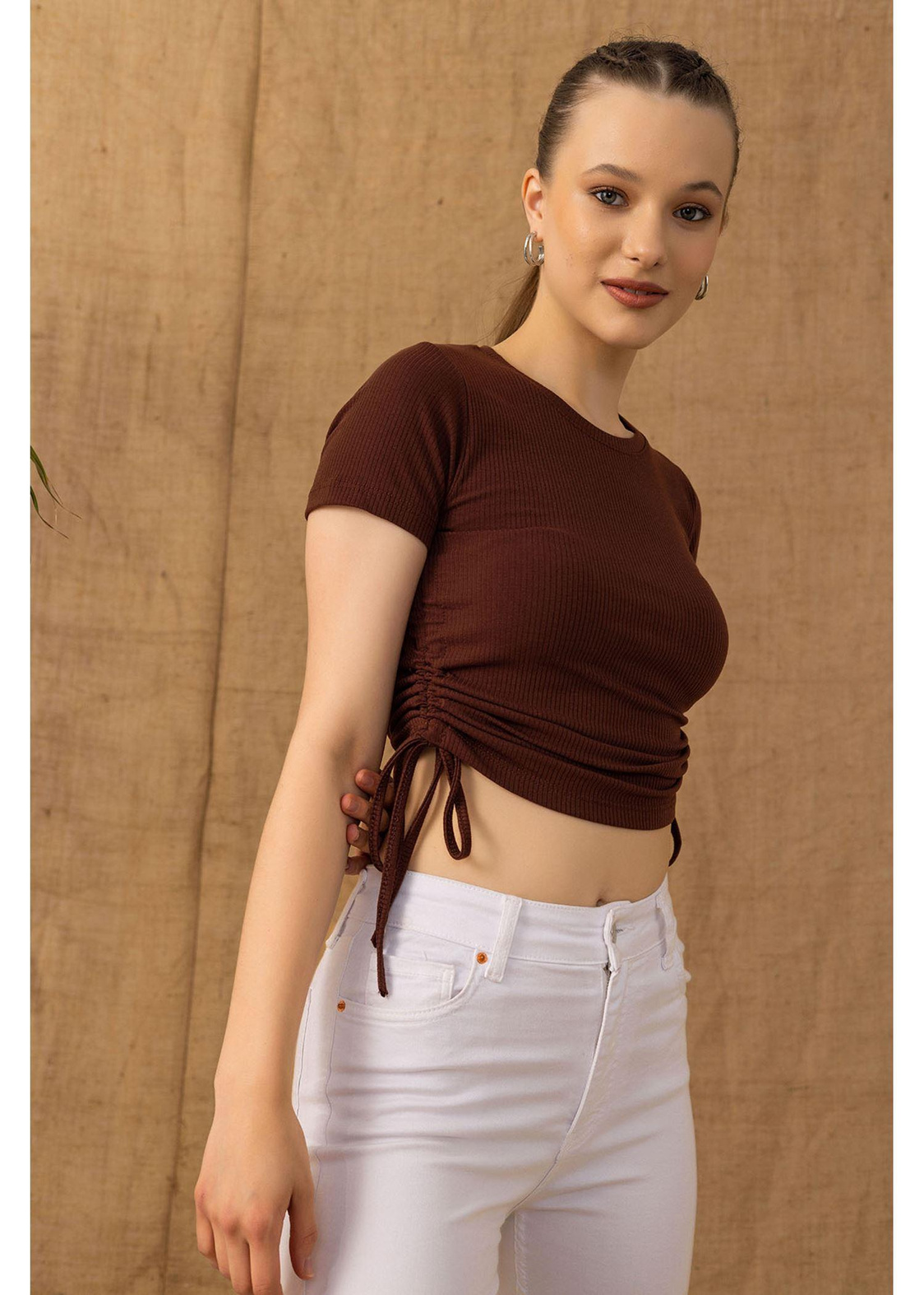 Yanları Büzgülü Basic T-shirt-Kahve
