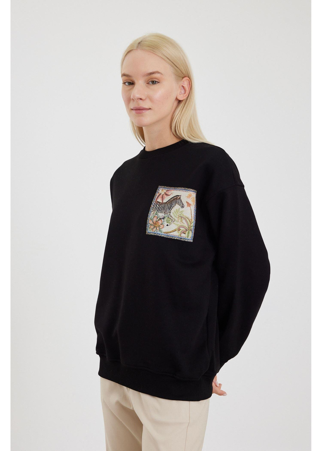 Zebra Baskılı Sweatshirt-Siyah