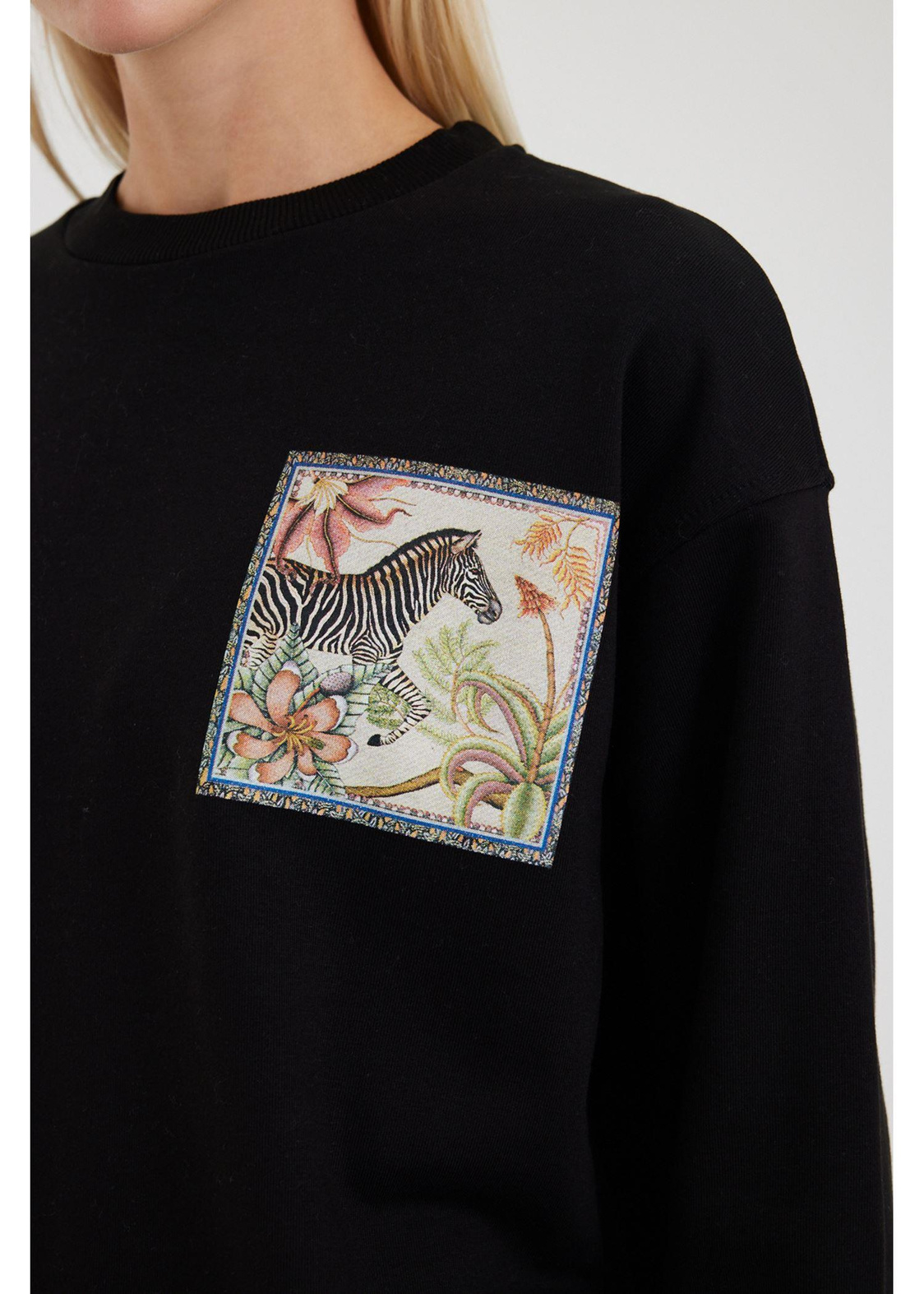 Zebra Baskılı Sweatshirt-Siyah