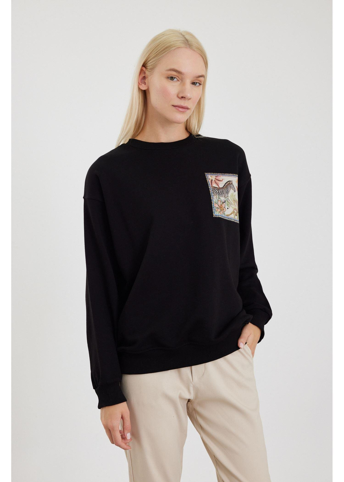 Zebra Baskılı Sweatshirt-Siyah