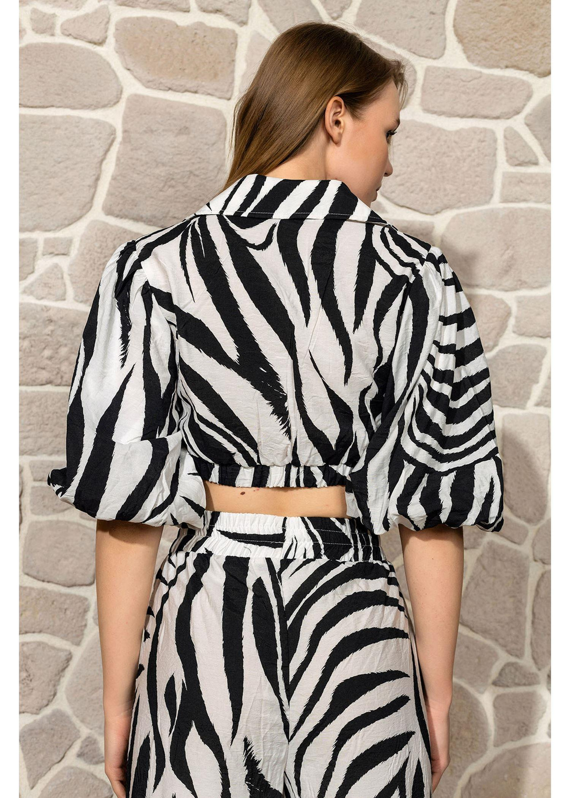 Zebra Desenli Balon Kol Gömlek-Siyah