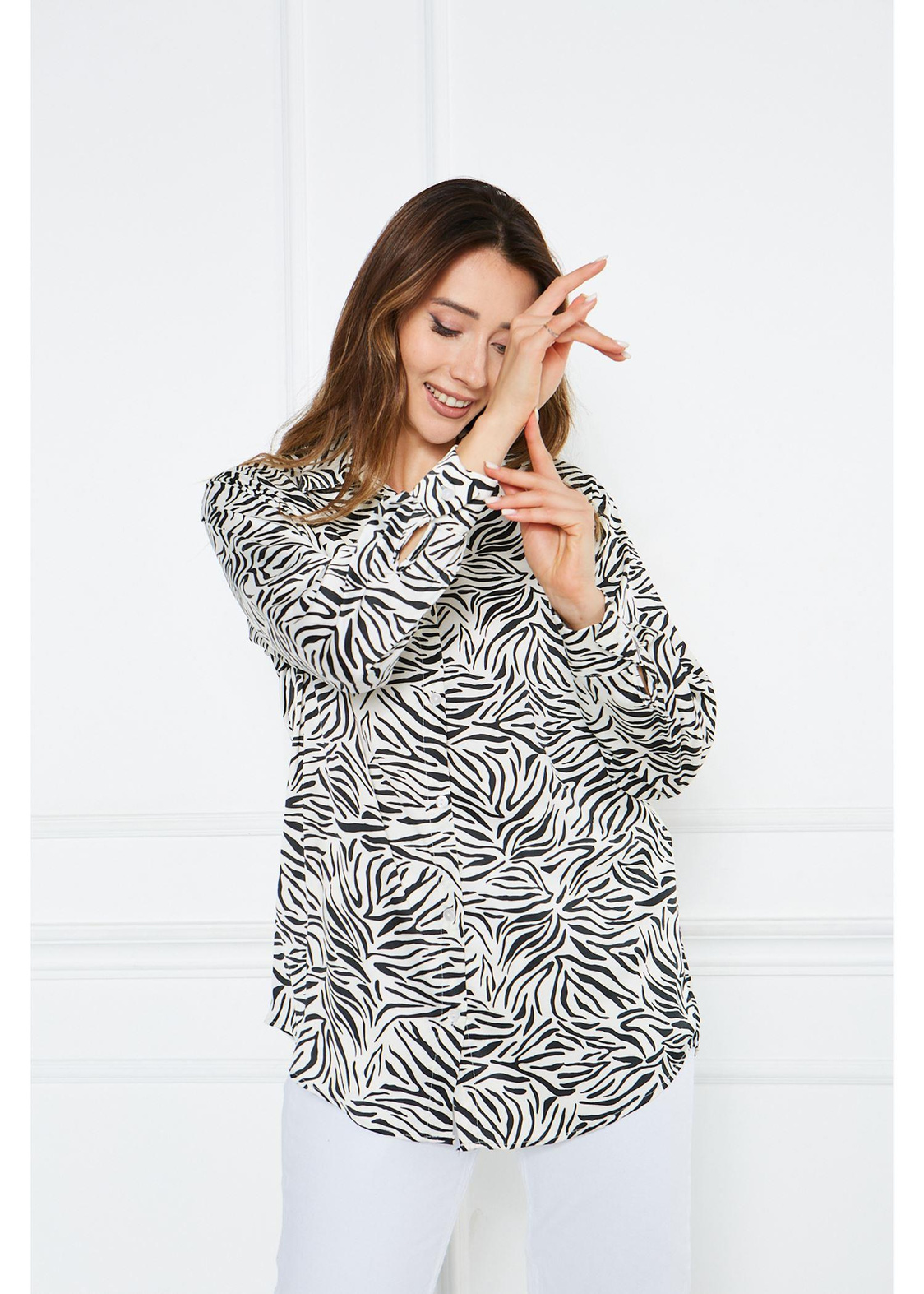 Zebra Desenli Saten Gömlek-Ekru