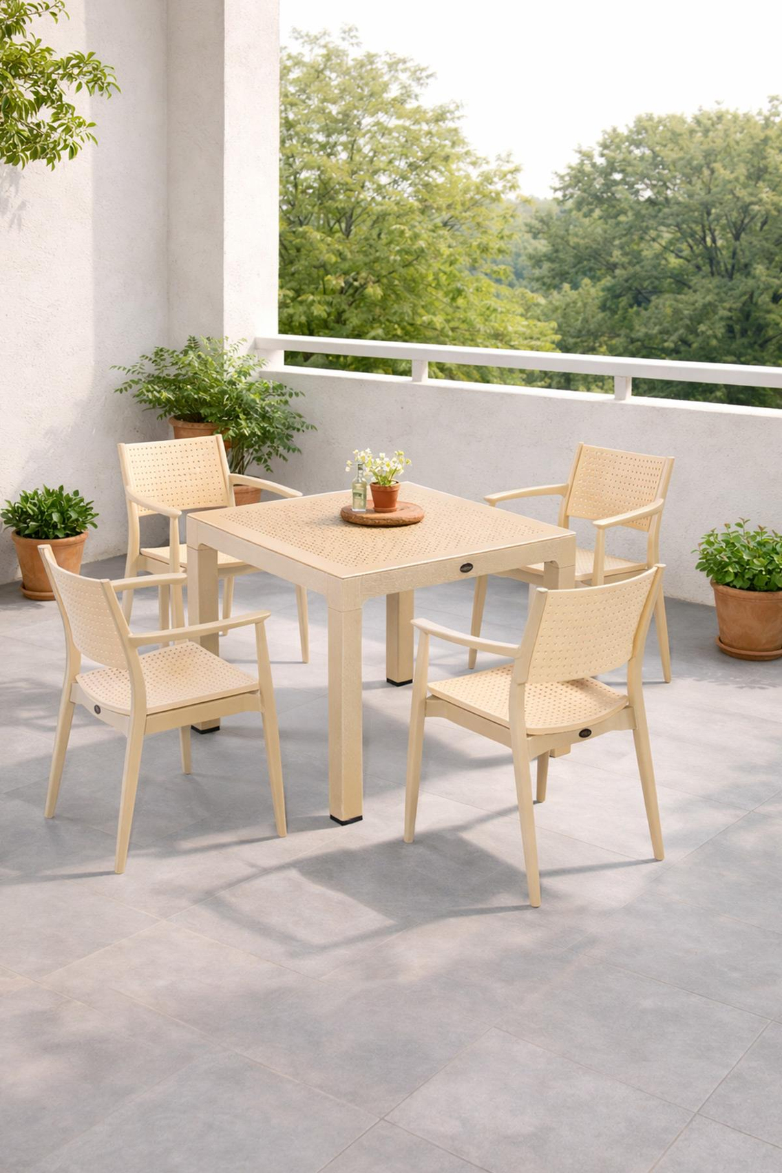 Novussi NST-010 Seginus Bahçe Masa Takımı Camlı Masa + 4 Koltuk | ID4646