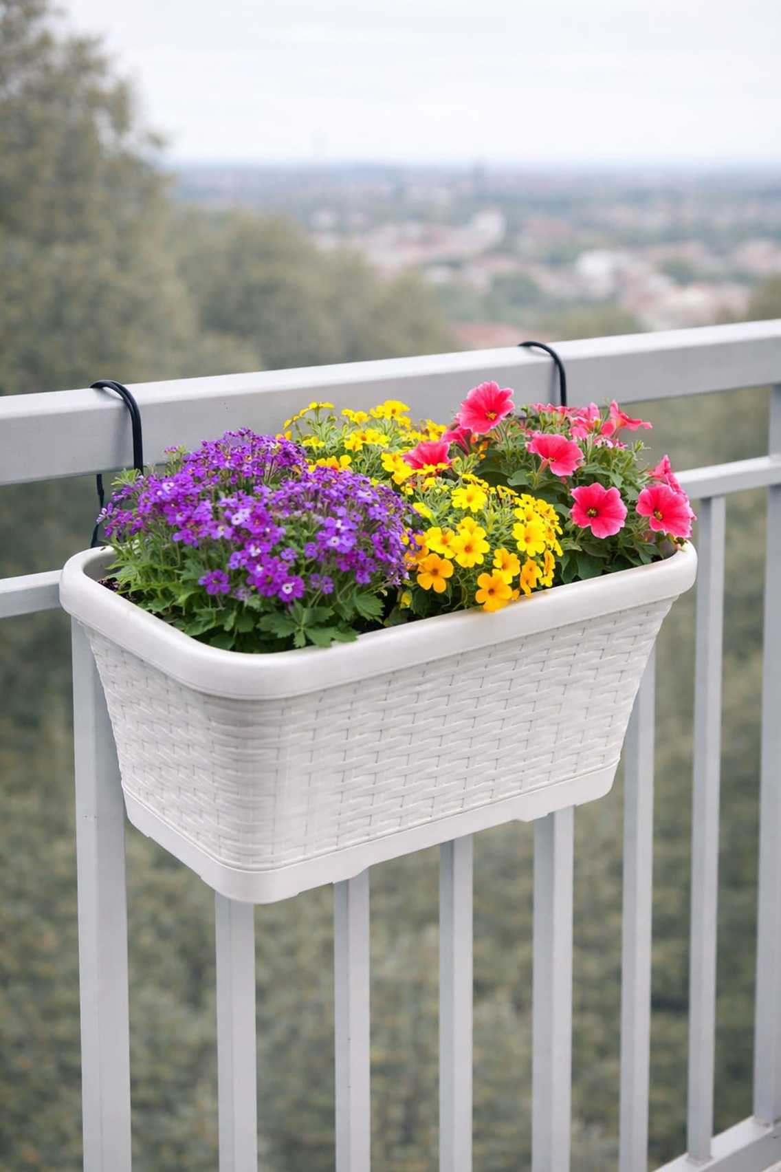 Serinova HB01HA Hasır Askılı Balkon Saksı 6.5 Litre | ID2943