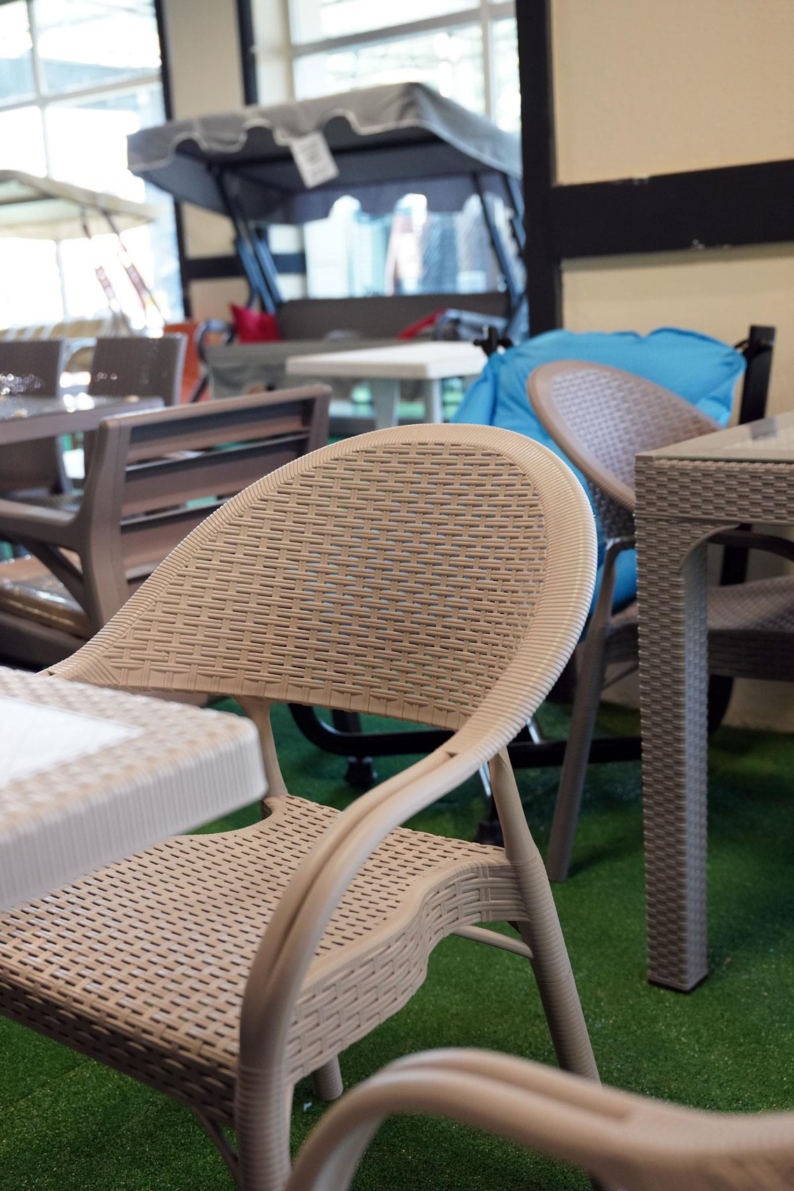 Alezy Bambu Balkon Bahçe Masa Takımı 4 Kişilik 70x70 Masa 4 Adet Bambu Koltuk Kahverengi