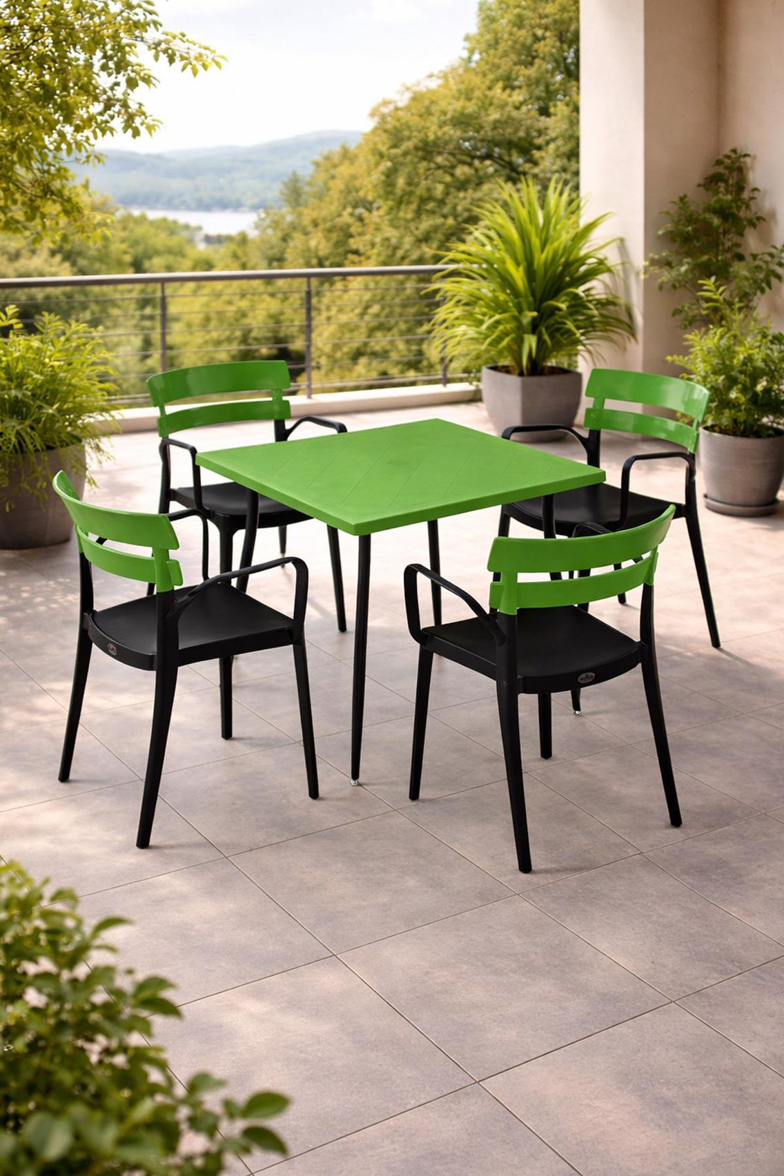 Alezy Carmen Masa Takımı 80x80 Masa + 4 Bermuda Siyah Ayaklı Koltuk Yeşil | ID6379