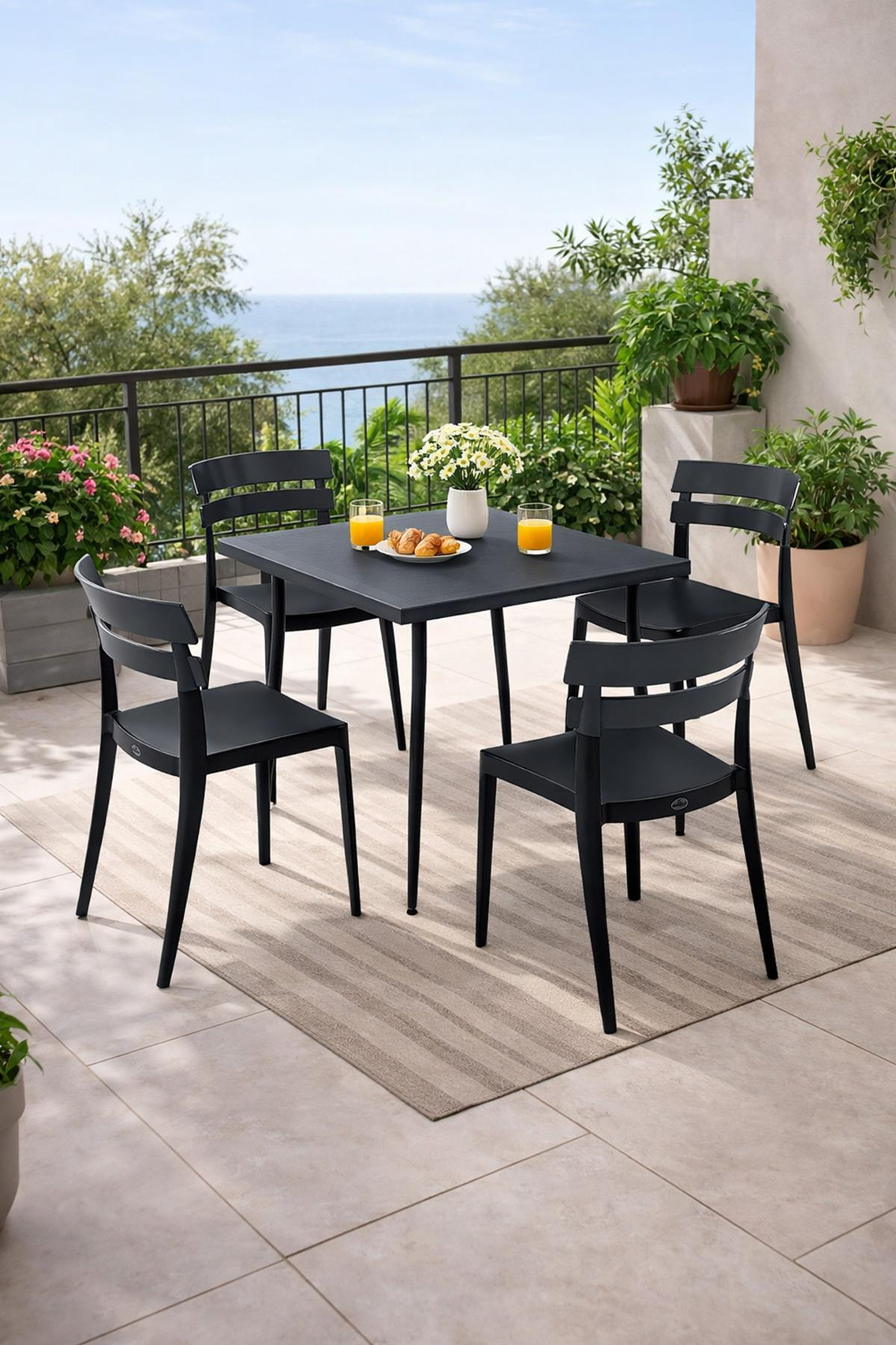 Alezy Carmen Masa Takımı 80x80 Masa + 4 Bermo Siyah Ayaklı Koltuk Antrasit | ID6384