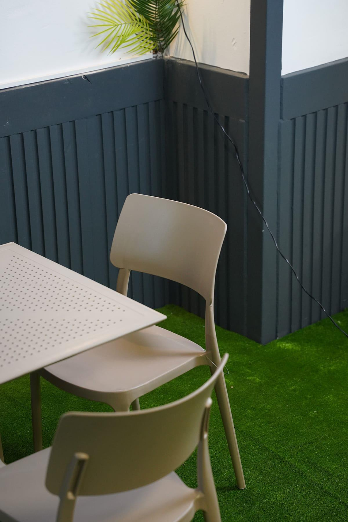 Alezy Nicomedia Masa Takımı 70x70cm Masa 4 Adet Sandalye