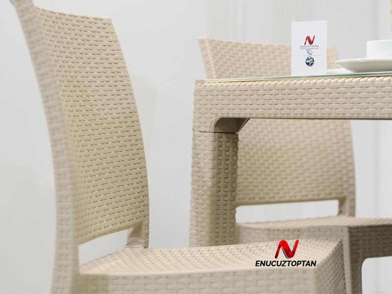 Novussi Rattan Camlı Kare Masa + 4 Adet Nice Sandalye | ID1248