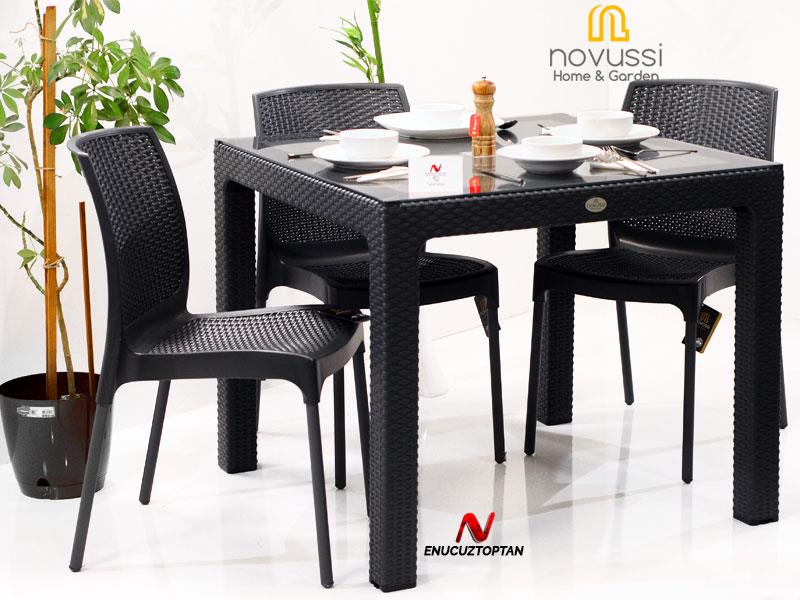 Novussi Rattan Camlı Kare Masa + 4 Adet Sunny Sandalye | ID1237