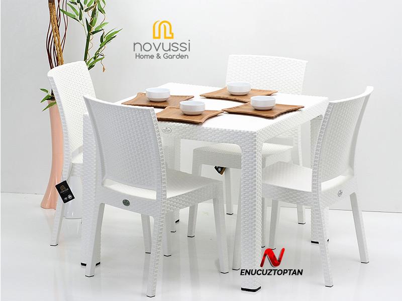 Novussi Rattan Camsız Kare Masa + 4 Adet Nice Rattan Sandalye | ID1299