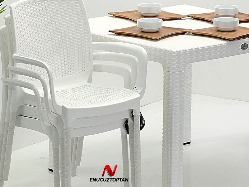 Novussi Rattan Camsız Kare Masa + 4 Adet Sunset Sandalye | ID1306