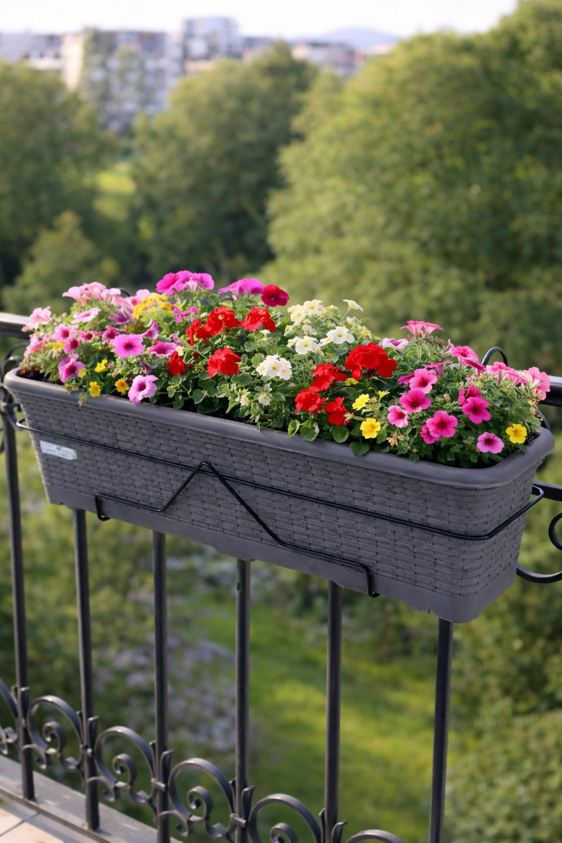 Serinova HB03A Hasır Balkon Askılı Saksı 16.5 Litre | ID1434