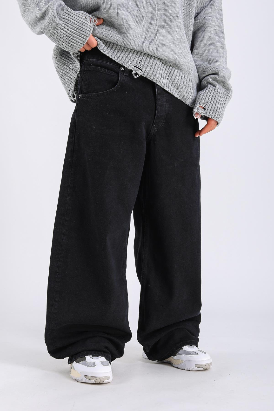 Baggy Washed Jean - Black P1082