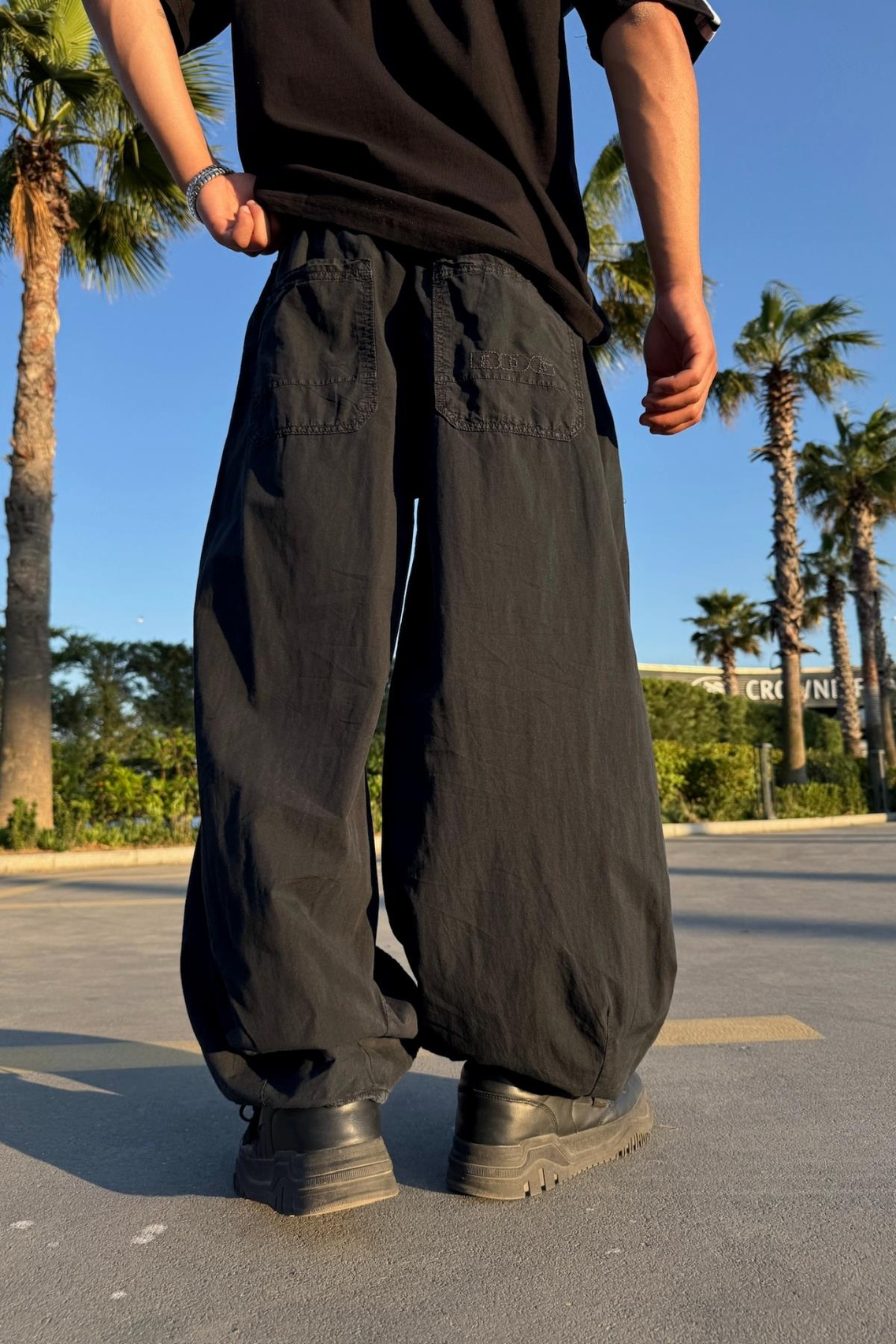 Nakışlı Paraşüt Kumaş Siyah Bdg Pantolon