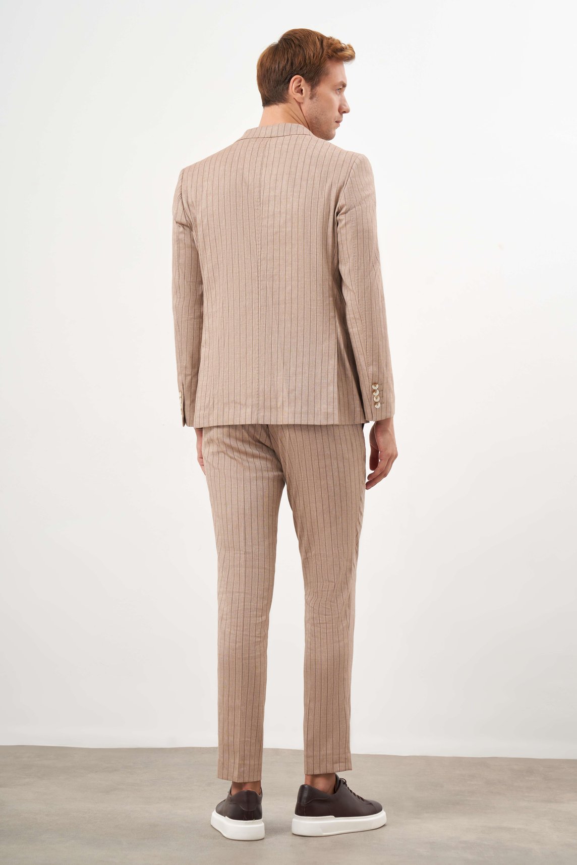 Morven Erkek Kremrengi Keten Trend Kruvaze Slim Fit Sivri Yaka Takım Elbise