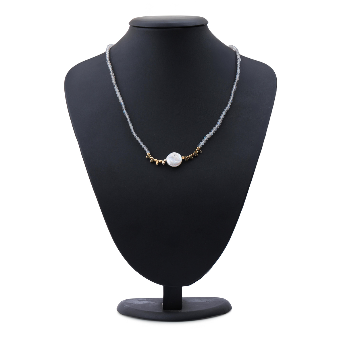 İnci Parıltısı ve Ay Taşı Zarafeti Doğal Taş Kolye