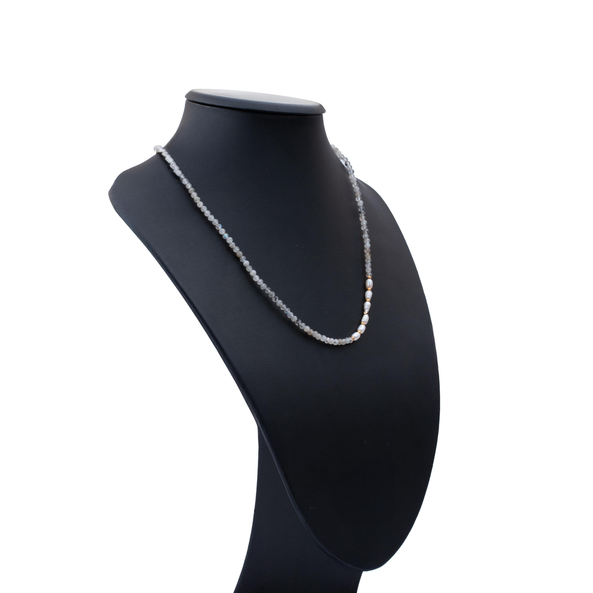 Ay Taşı Enerjisi ve İnci Şıklığı Doğal Taş Kolye