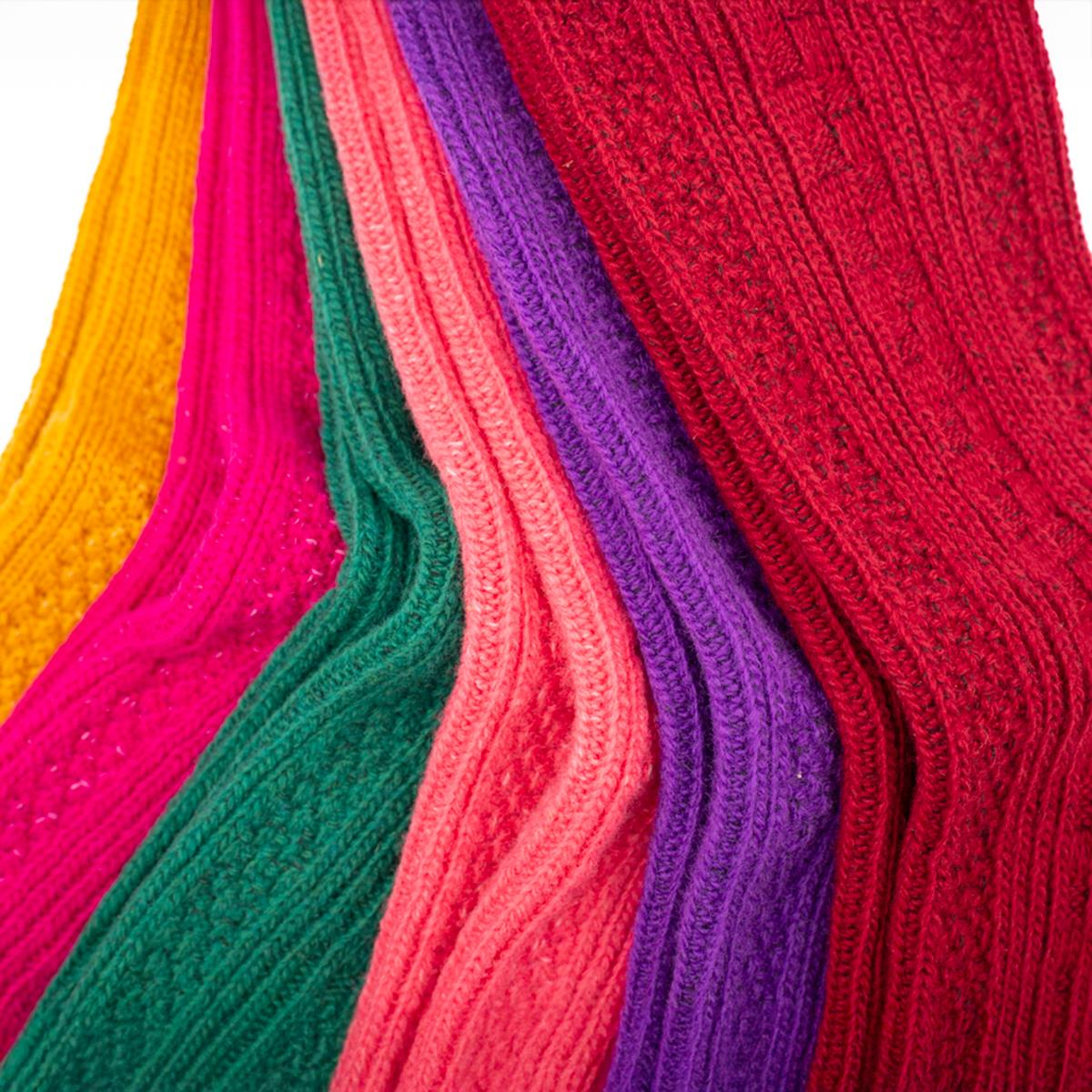 Dikişsiz Uzun Yün Çorap 6' lı (Renkli)