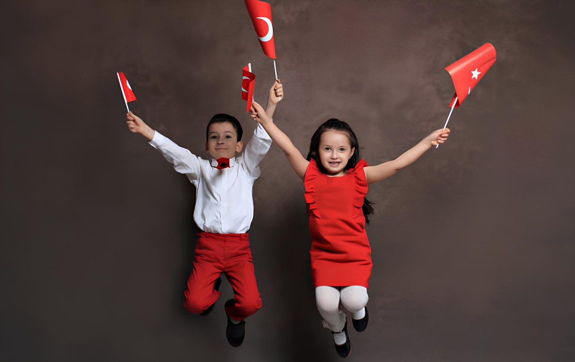 23 Nisan'da Çocukların Konforu Öncelik: Yumuşak ve Nefes Alabilen İç Giyim Tavsiyeleri