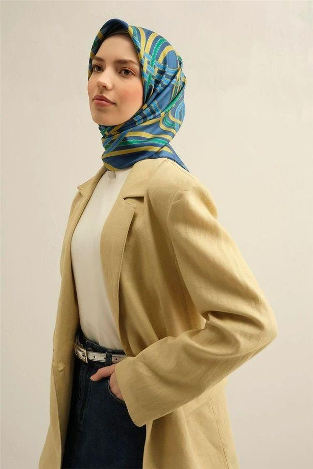 Armine Desenli Saf İpek Sura Eşarp 9333-80