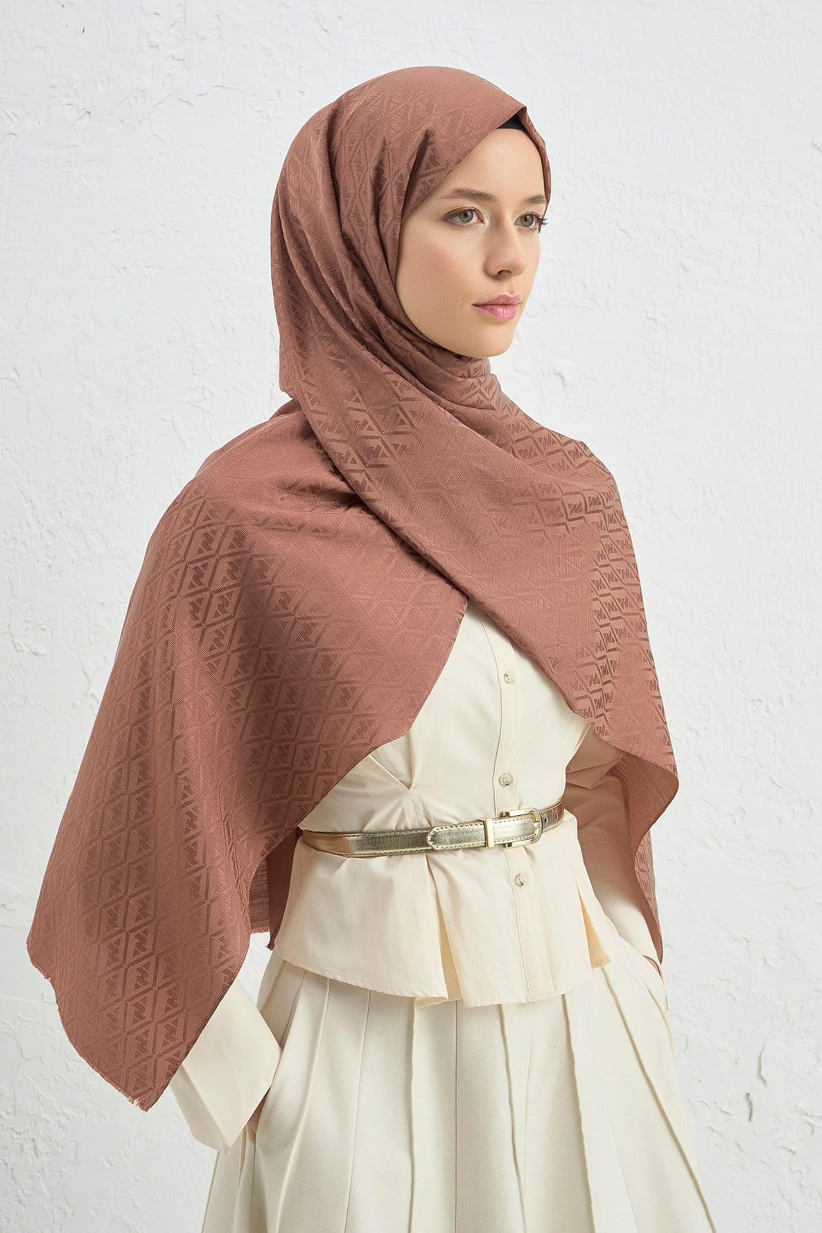Armine Elegance İpek Pamuk Monogram Şal 11