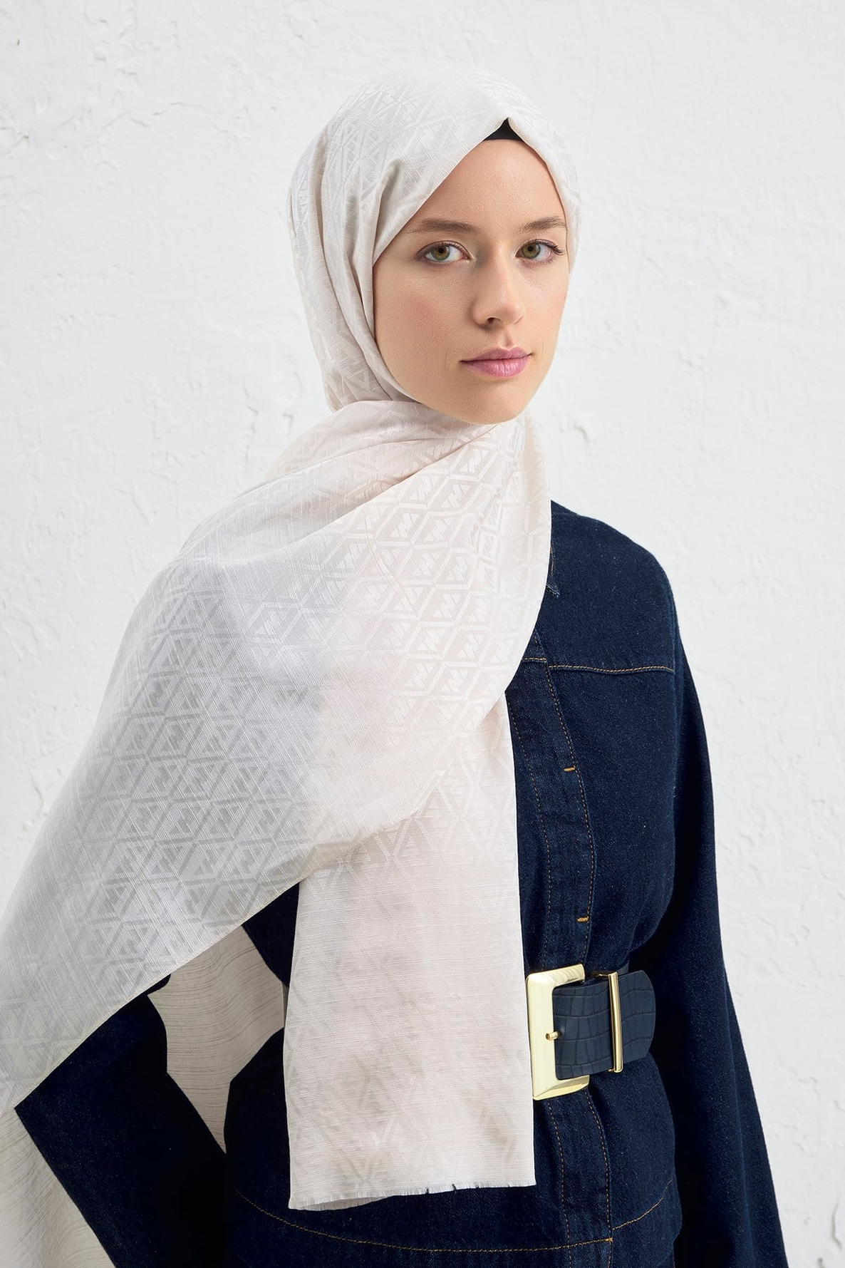 Armine Elegance İpek Pamuk Monogram Şal 17