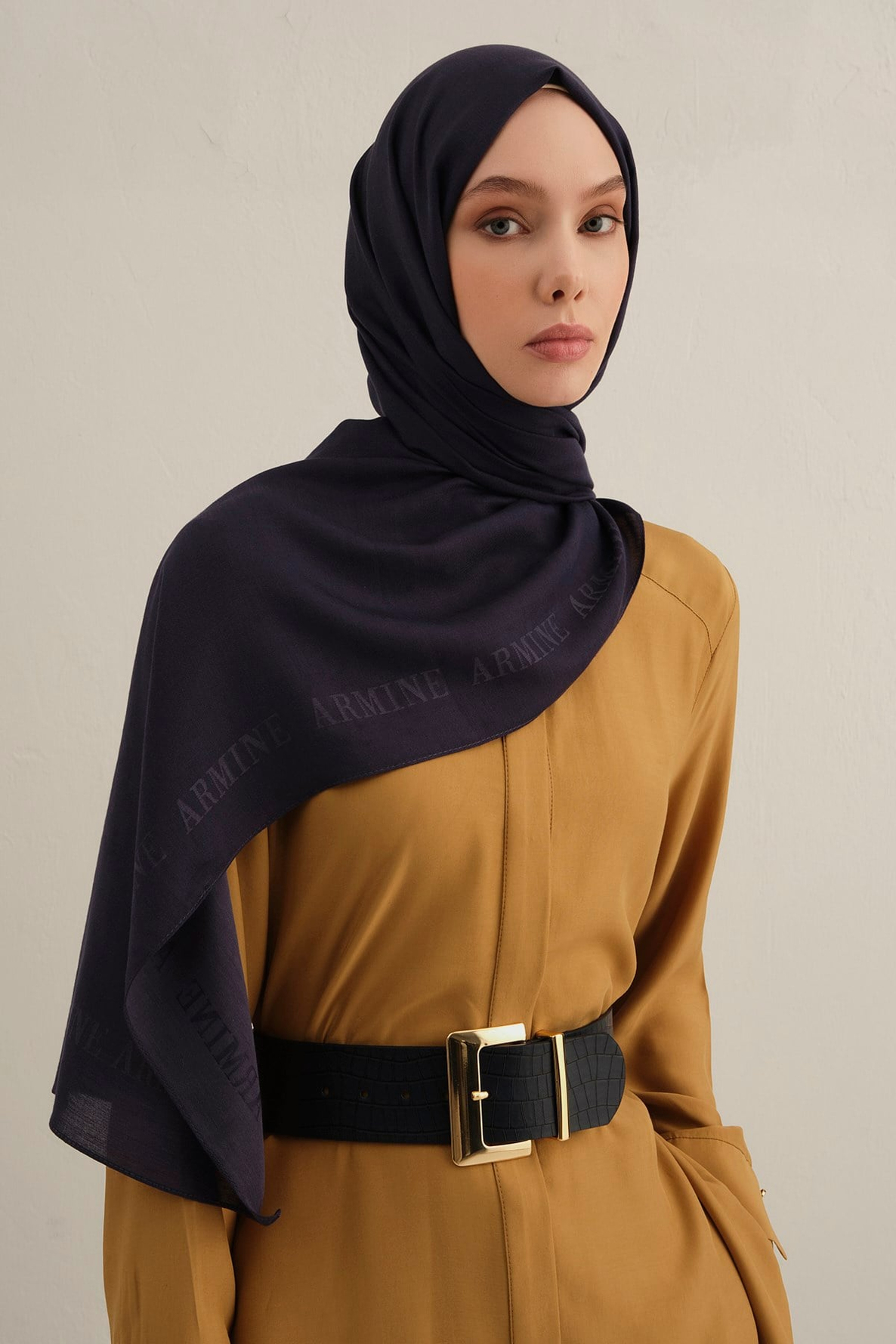 Armine Logo Bordürlü Pamuk İpek Şal 02