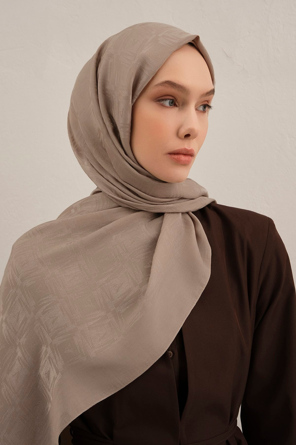 Armine Lyocell Naia Kare Monogram Şal 6 07