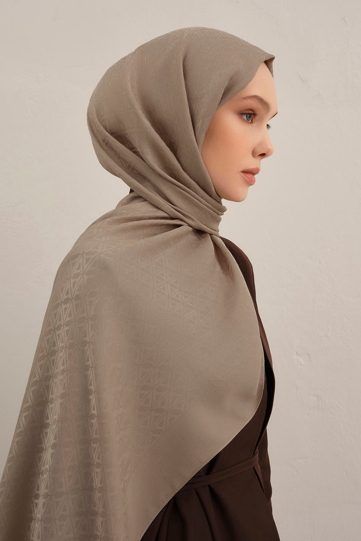 Armine Lyocell Naia Üçgen Monogram Şal 5 07