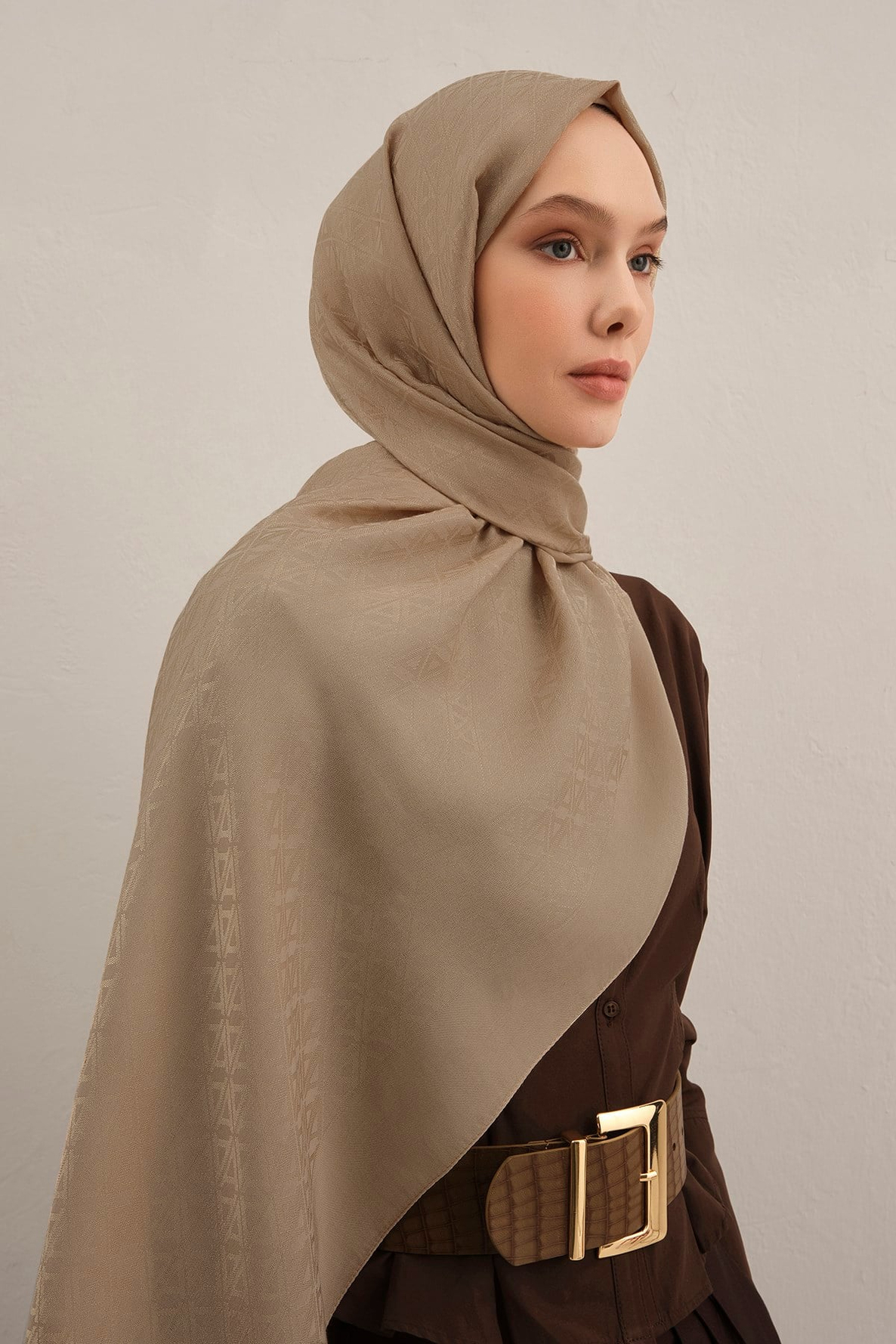 Armine Lyocell Naia Üçgen Monogram Şal 5 04
