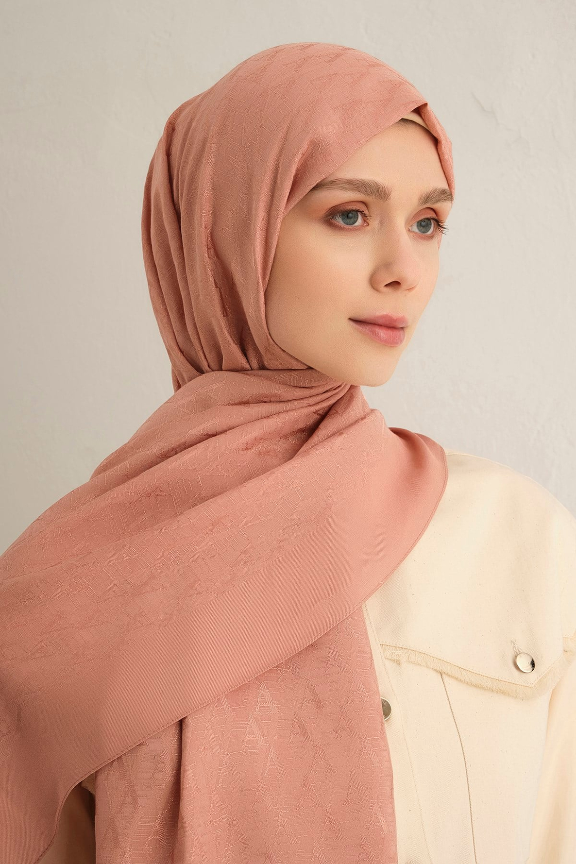 Armine Pamora AA Monogram Şal 3 37