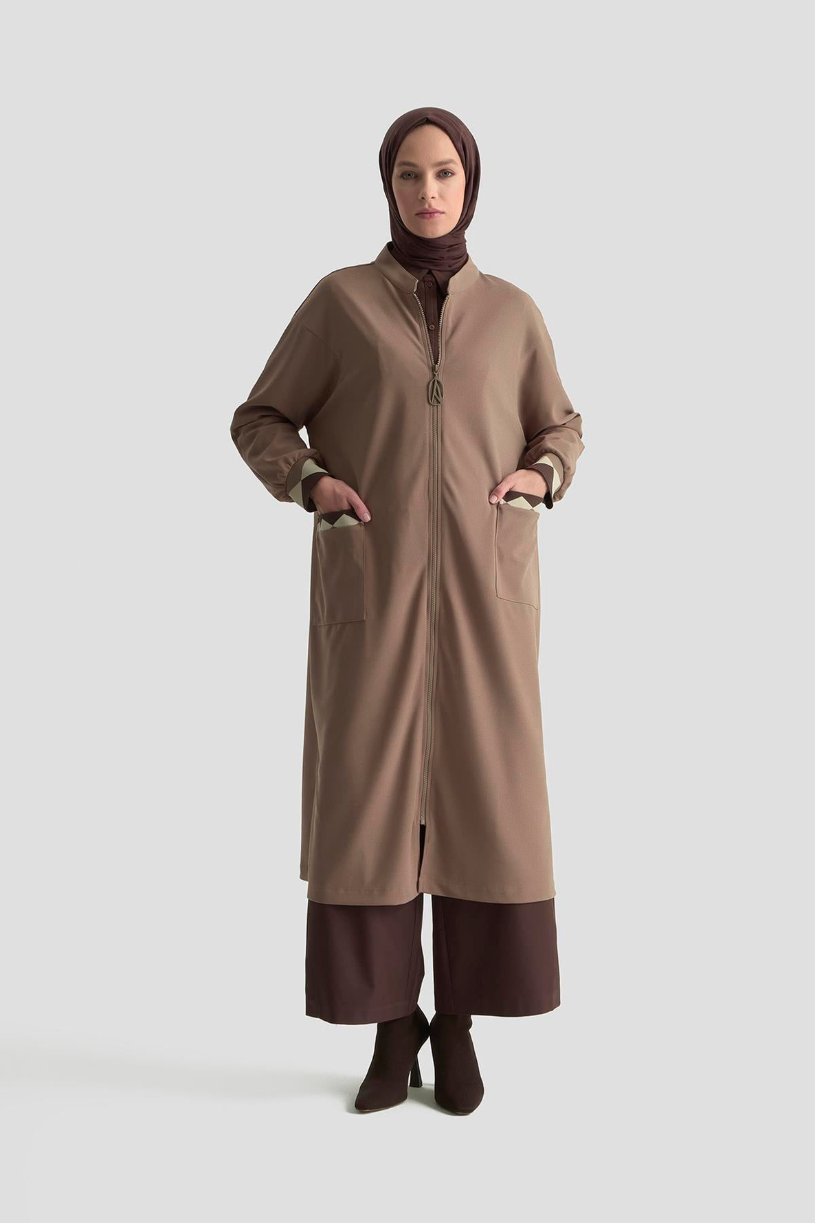 ARMİNE TREND Boydan Fermuarlı Ribanalı Crep Giy Çık Vizon 25KT556