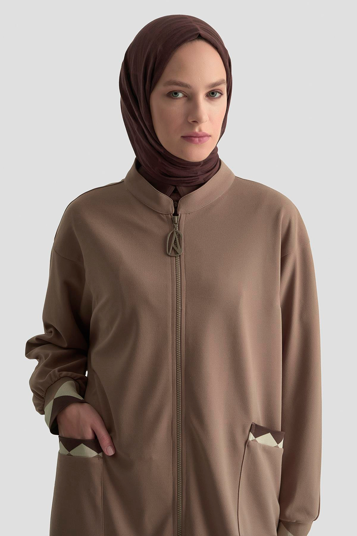 ARMİNE TREND Boydan Fermuarlı Ribanalı Crep Giy Çık Vizon 25KT556
