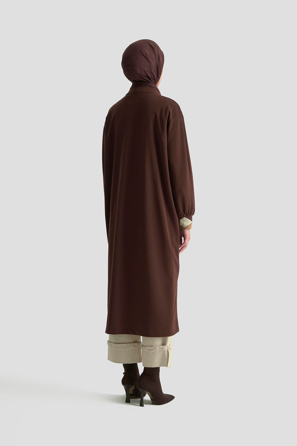 ARMİNE TREND Boydan Fermuarlı Ribanalı Crep Giy Çık Kahverengi 25KT556