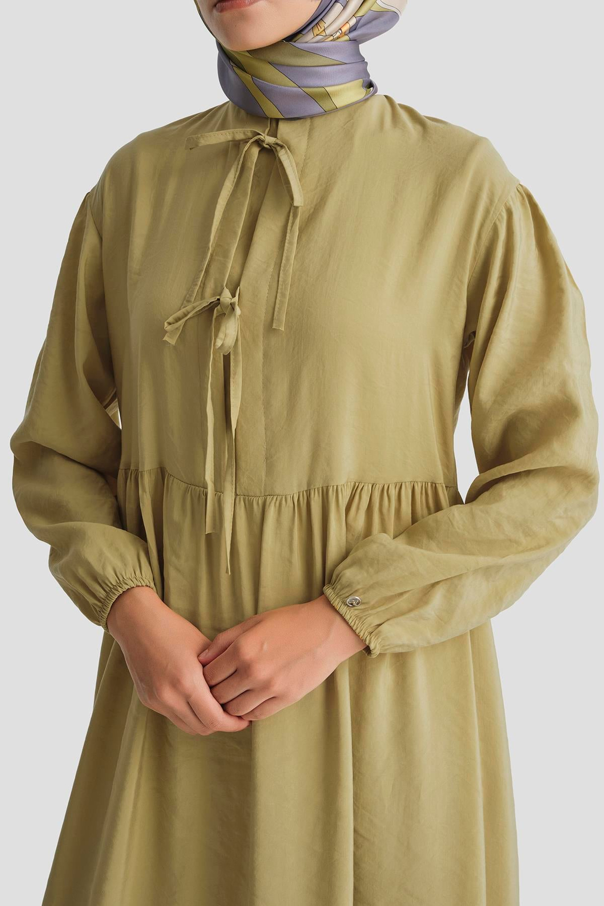 ARMİNE TREND Kolları Lastikli Yakası Kurdale Detaylı Elbise-Asit 25YT954