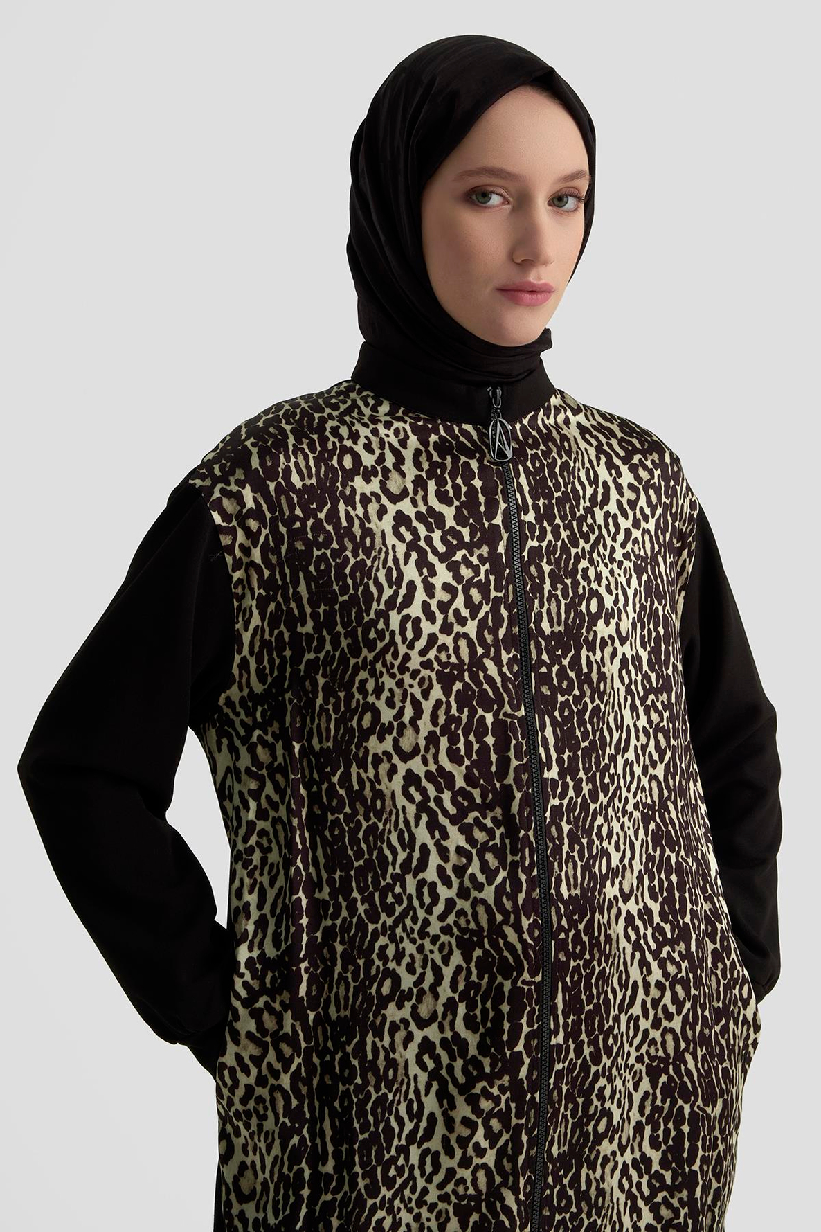 ARMİNE TREND Leopar Desenli Cepli Fermuarlı Tunik Siyah 25KT429