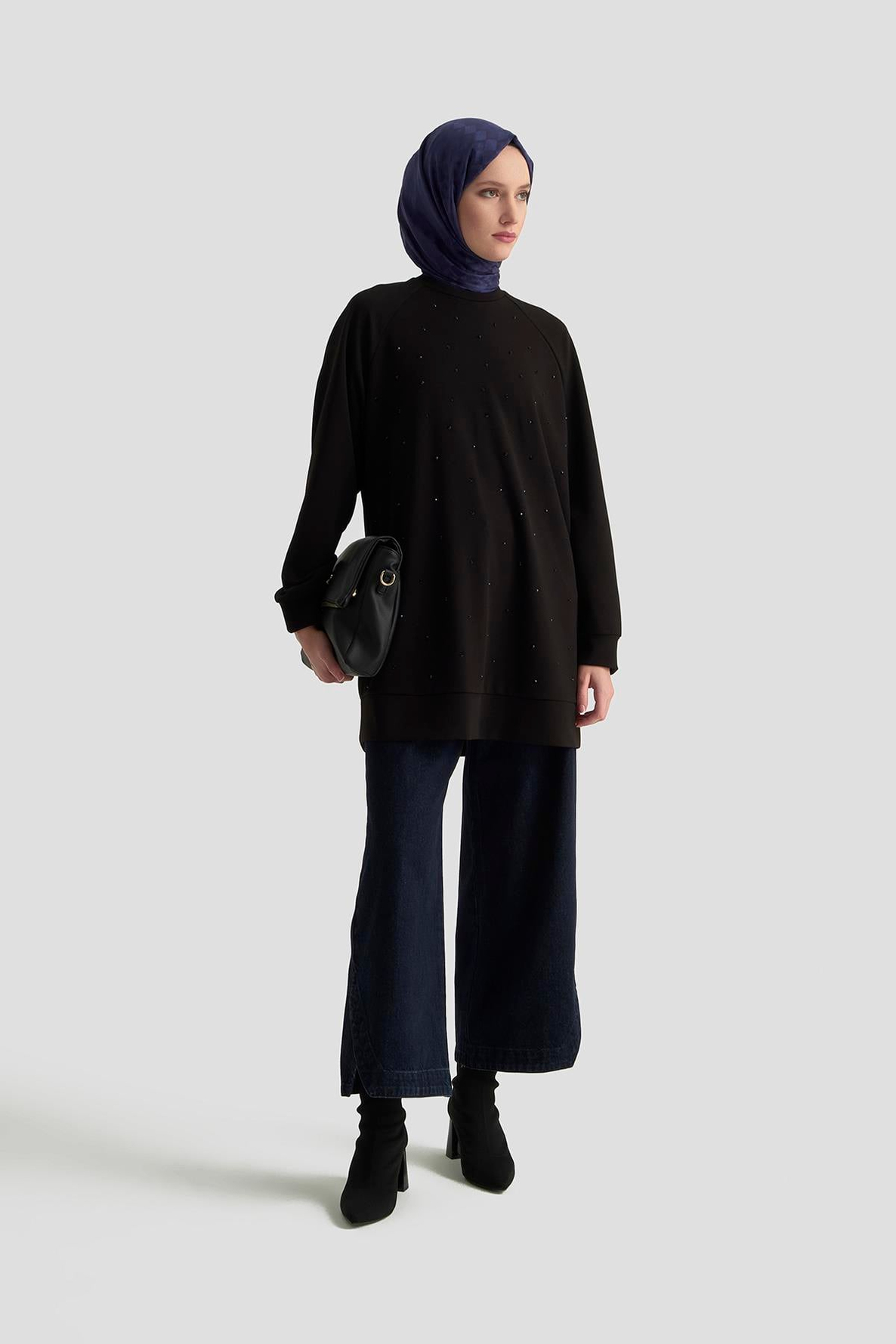 ARMİNE TREND Önü Taş İşlemeli Tunik Siyah 25KT449