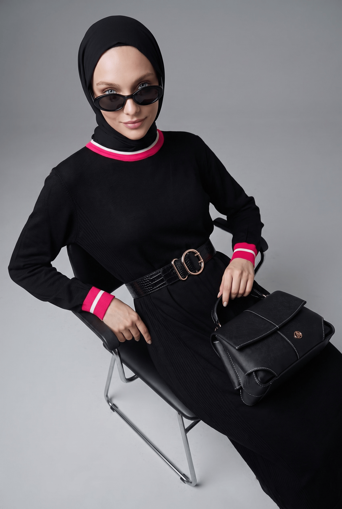 Kontrast Şerit Detaylı Uzun Triko Elbise Siyah 22KD4243