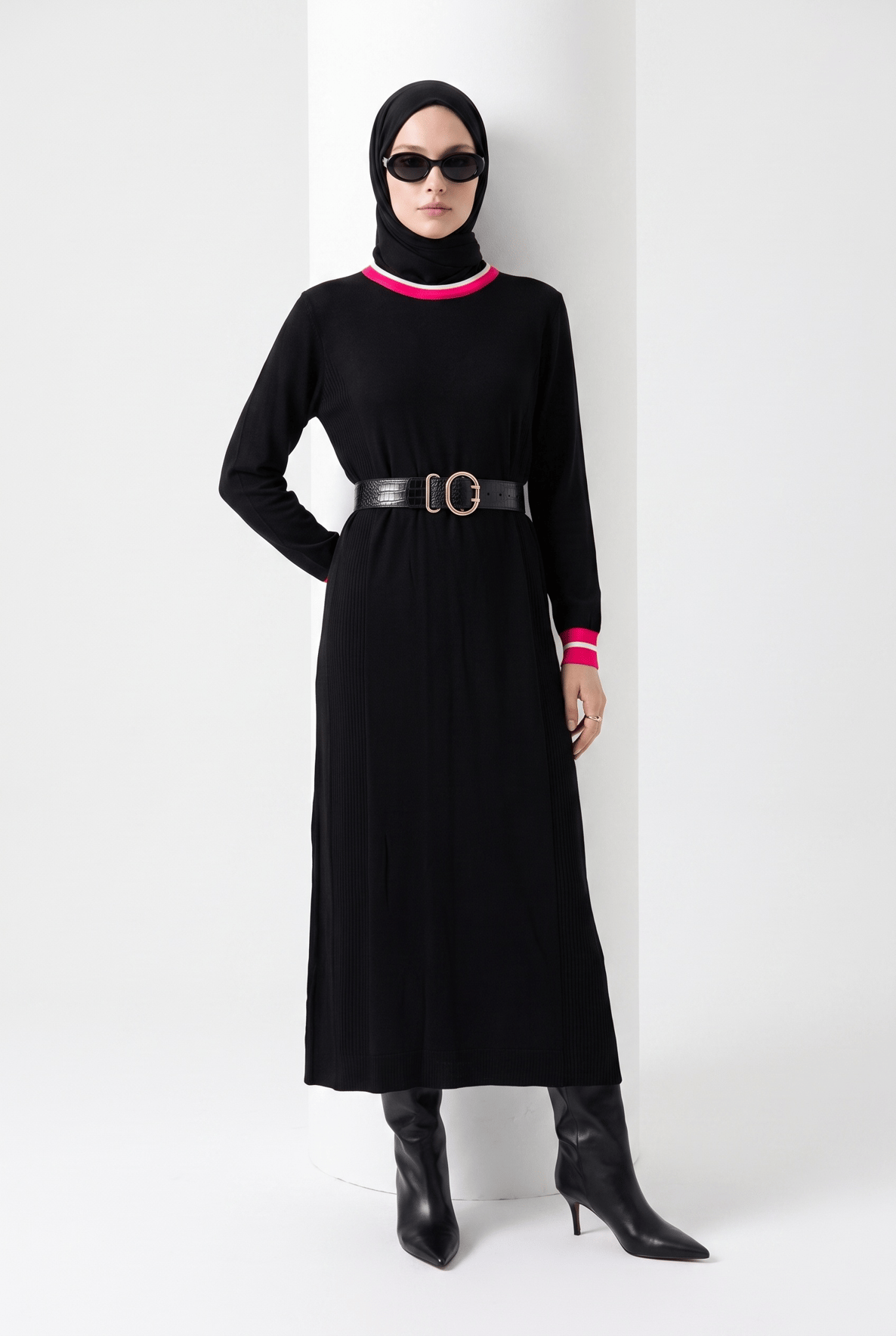 Kontrast Şerit Detaylı Uzun Triko Elbise Siyah 22KD4243