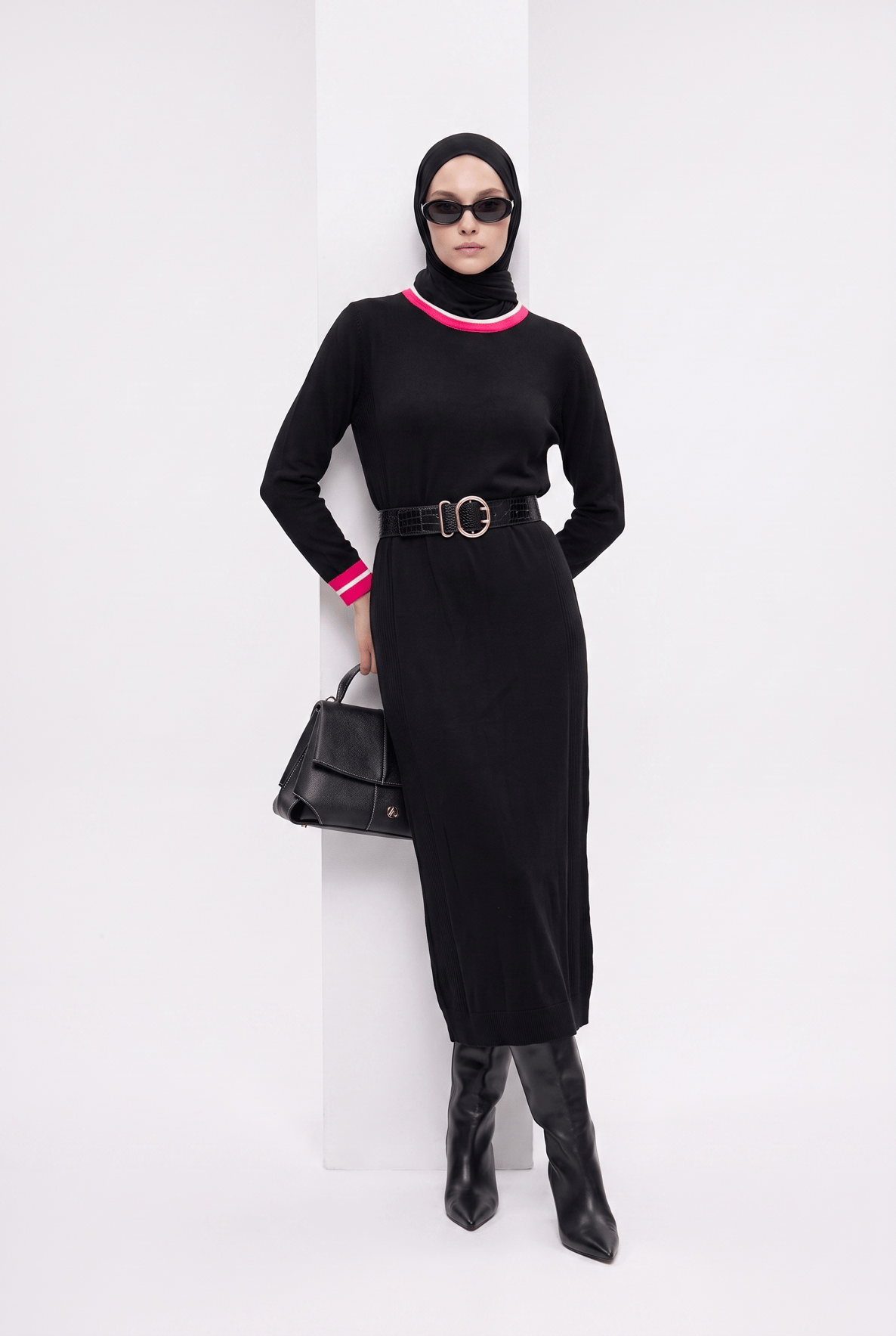 Kontrast Şerit Detaylı Uzun Triko Elbise Siyah 22KD4243