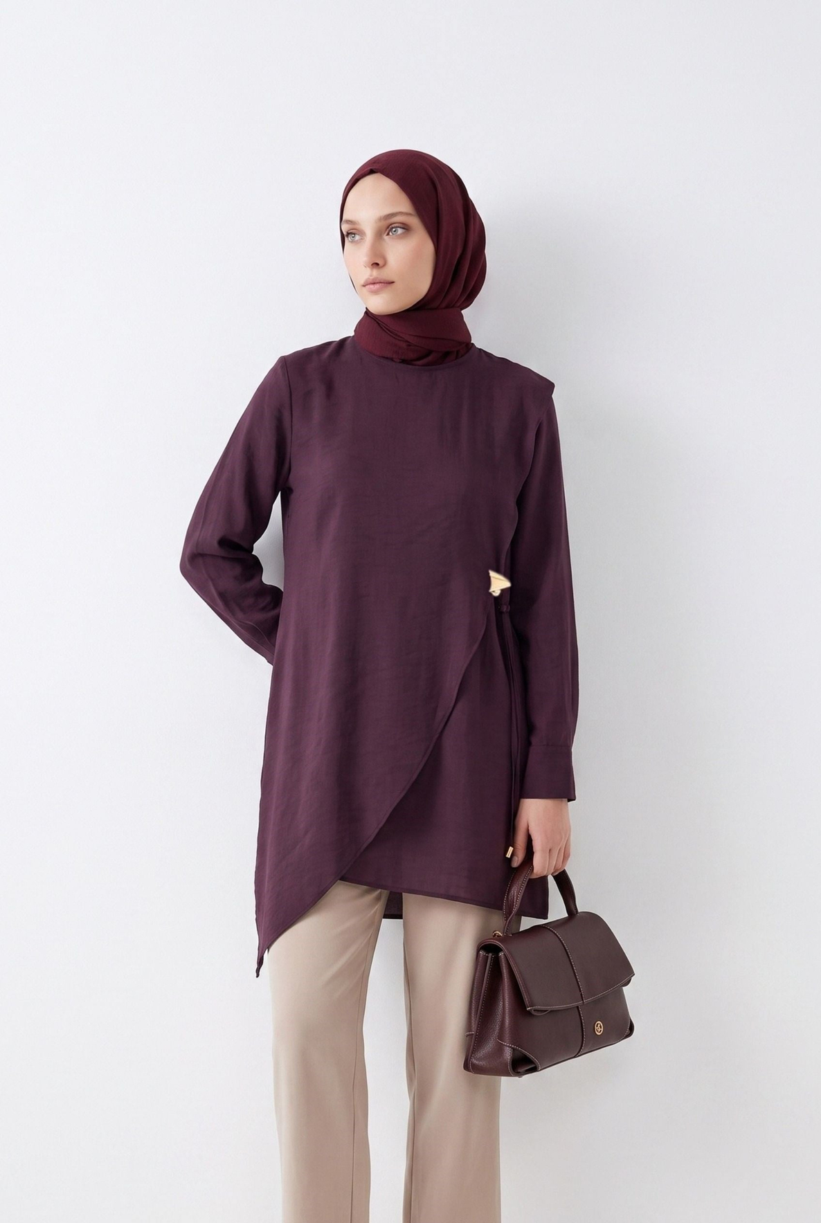 Toka Detaylı Asimetrik Kesim Tesettür Tunik Bordo 26YT467