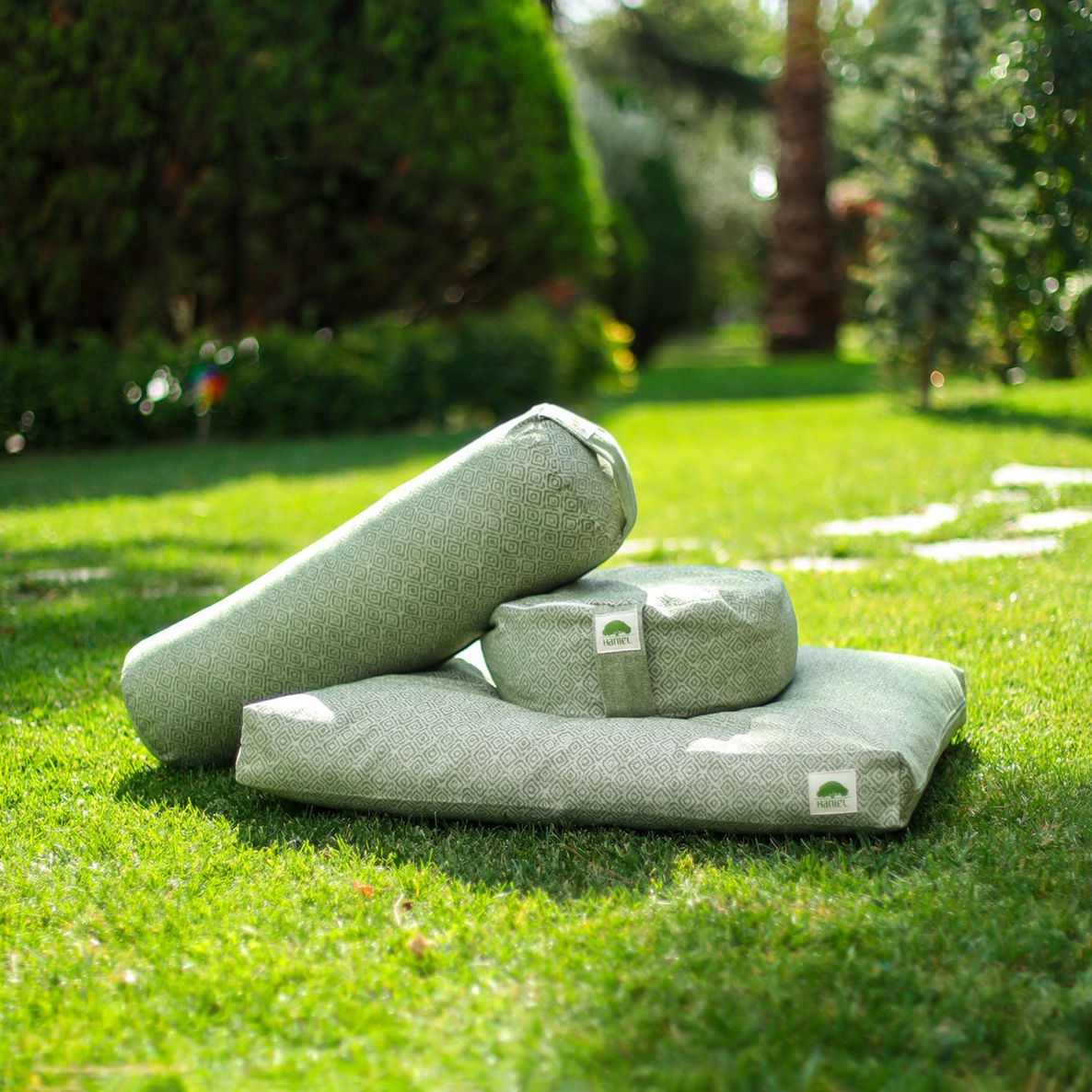 Zafu, zabuton ve bolster yastıklarının Türkçe açıklamalı teknik çizimi – Yuj Om Yoga Rehberi