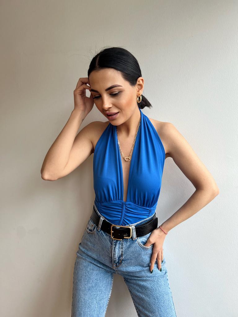 Asimetrik Boyundan Bağlamalı Bluz Saks Mavisi