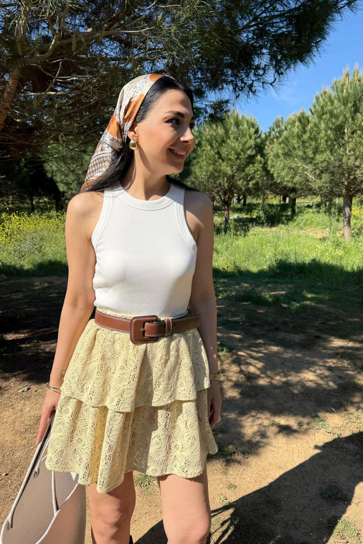 Beyaz Halter Yaka Basic Fitilli Atlet